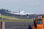 Boeing Wins Awards for Setting New Records for 787 Flight
