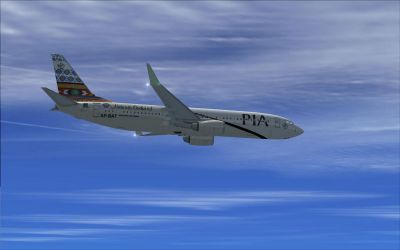 Pakistan International Airlines Boeing 737-800 in flight.