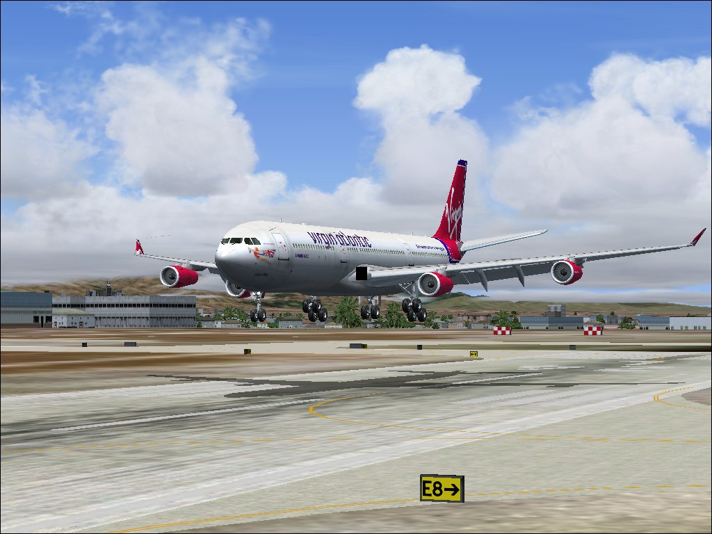 Landing at KLAX - Microsoft Flight Simulator 2004