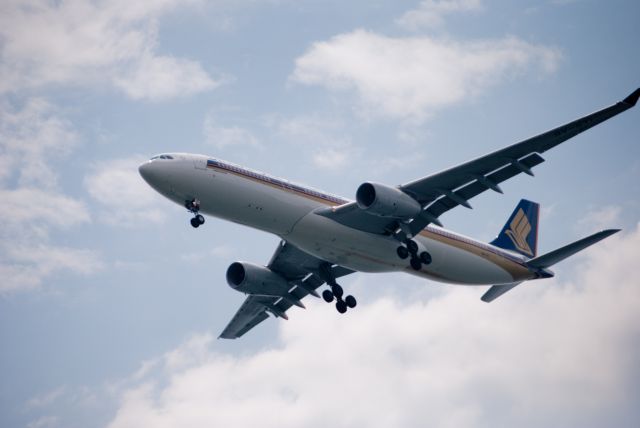 SIA A330 landing... From the Aircraft and Aviation gallery.