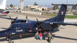 Screenshot 4 — De Havilland Dash-8-Q200, Canadian Forces Navigator Training