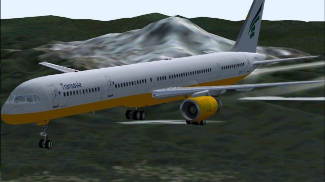 Screenshot 1 — Boeing 757-300 Transavia