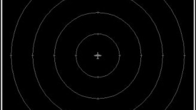 Screenshot 1 — TCAS 2 radar screen