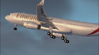 Screenshot 5 — Emirates Airbus A330-200 E6-EAS