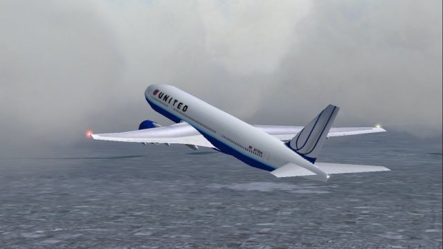 Screenshot 1 — United Airlines Boeing 777-200