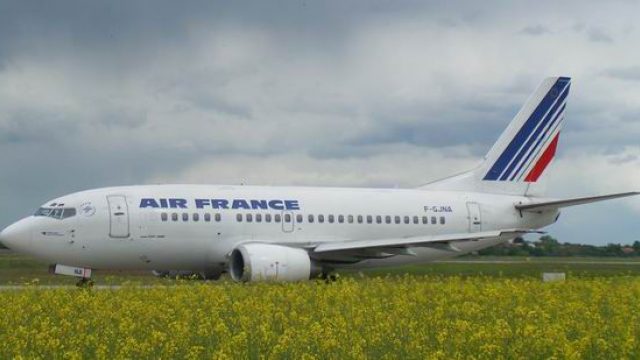 Screenshot 1 — Air France Boeing 737-500