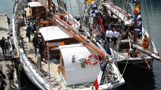 Screenshot 1 — Sail Ship Schooner 'Etoile'