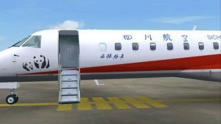 Screenshot 1 — Sichuan Airlines ERJ-145 B-3042