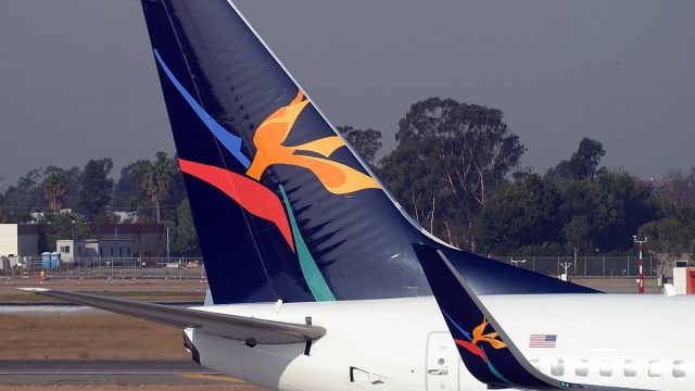 Screenshot 1 — Aloha Air Boeing 737-700