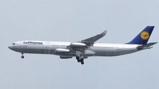 Screenshot 7 — Lufthansa Airbus A340-311 D-AIGB