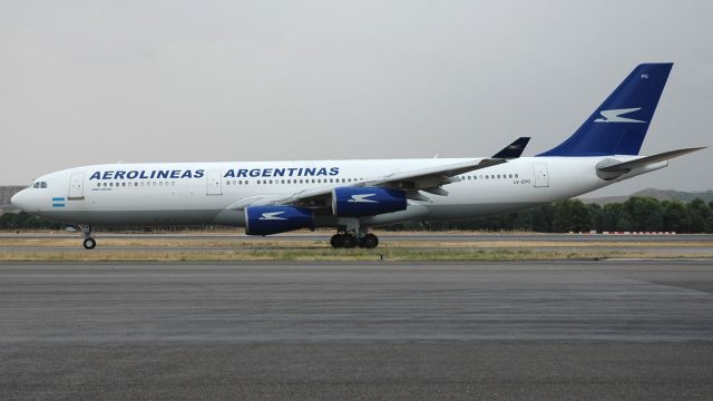 Screenshot 1 — Aerolineas Argentinas A340-200