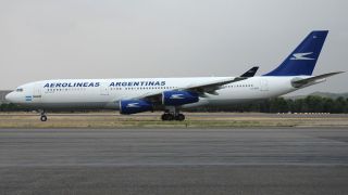 Screenshot 1 — Aerolineas Argentinas A340-200