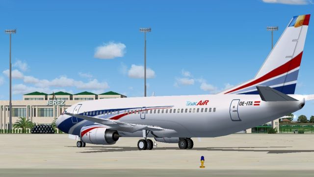 Screenshot 1 — TiriacAir Boeing 737-300