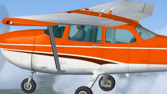 Screenshot 1 — Orange And White Cessna 172SP Skyhawk