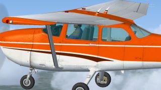 Screenshot 1 — Orange And White Cessna 172SP Skyhawk