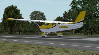 Screenshot 3 — Yellow And White Cessna 152