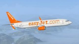 Screenshot 4 — Boeing 737-800 Easyjet Textures