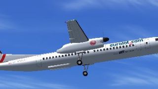 Screenshot 2 — EuroLOT Bombardier DH8-Q402