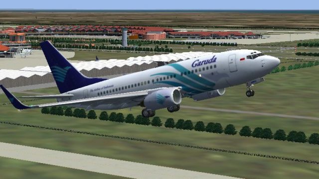 Screenshot 1 — Garuda Boeing 737-700 W/Winglets