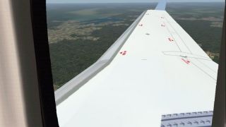 Screenshot 5 — Frontier Airlines CRJ700-ER N611QX