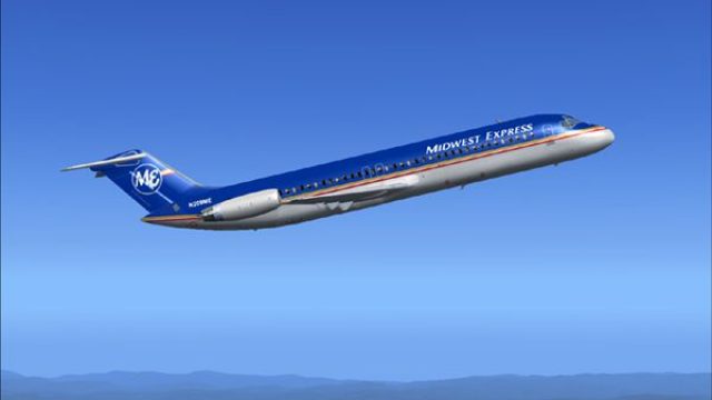 Screenshot 1 — Midwest Douglas DC-9-30