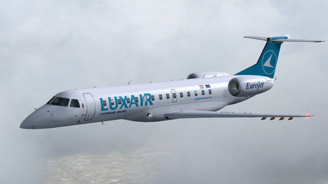 Screenshot 1 — Luxair Embraer ERJ-135