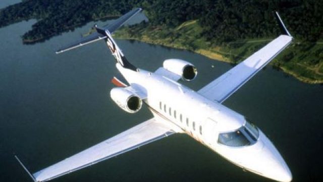 Screenshot 1 — Orbit Airlines Bombardier Learjet 45
