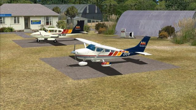 Screenshot 1 — Chateau Airfield Scenery