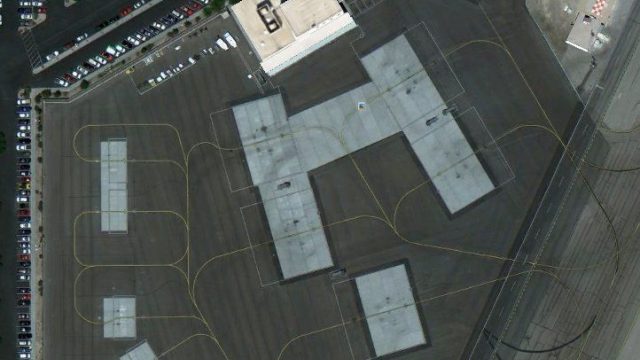 Screenshot 1 — KLAS Janet Terminal Scenery