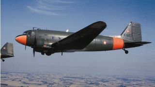 Screenshot 1 — Royal Danish Douglas DC-3