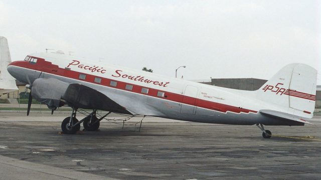 Screenshot 1 — PSA Douglas DC-3 N36644
