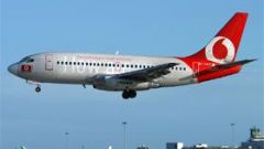 Screenshot 2 — Ryanair Boeing 737-800 IE-CNT Vodafone Livery