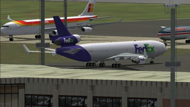 Screenshot 1 — FedEx McDonnell Douglas MD-11F (Green Variation)
