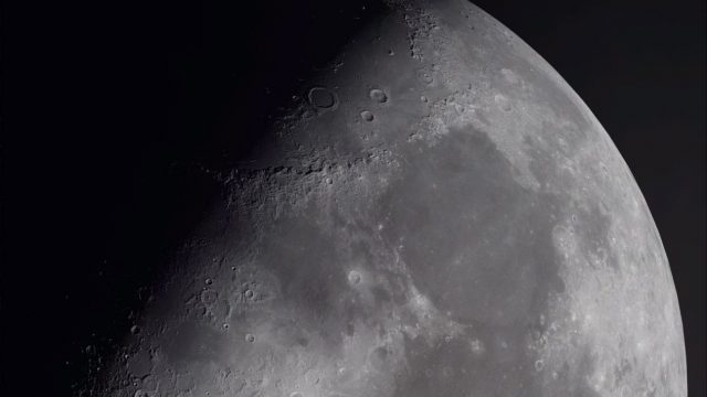 Screenshot 1 — HD Moon Texture V3.0
