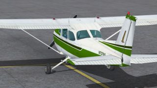 Screenshot 1 — Green And White Cessna 172 N7379G