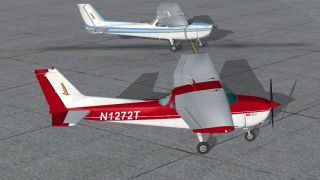 Screenshot 3 — Red And White Cessna 172 N1272T
