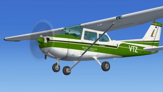 Screenshot 1 — Green And White Cessna C172 4 Pack