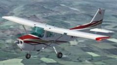 Screenshot 2 — Red/Gold Cessna 172