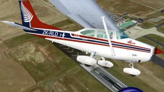 Screenshot 1 — Cessna C182Q ZKRLD