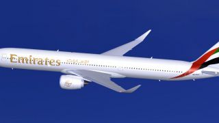 Screenshot 1 — Emirates Airbus A350-1000 XWB