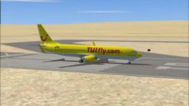 Screenshot 1 — TUIfly Boeing 737-800