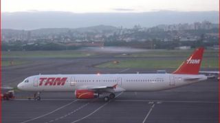 Screenshot 3 — TAM Airlines registration PT-MXC Airbus A321