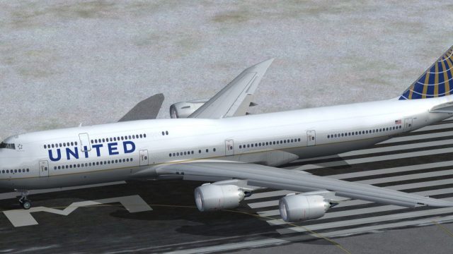 Screenshot 1 — United Airlines Boeing 747-8