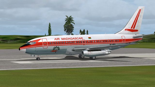 Screenshot 1 — Air Madagascar Boeing 737-200 5R-MFB