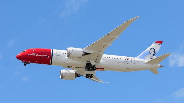 Screenshot 1 — Norwegian Boeing 787 EI-LNA Update