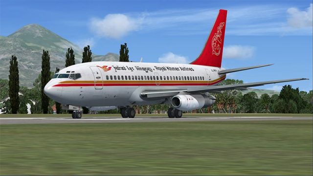 Screenshot 1 — Royal Khmer Airlines Boeing 737-200