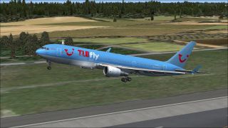 Screenshot 1 — Tuifly Nordic Boeing 767-300 SE-RFS