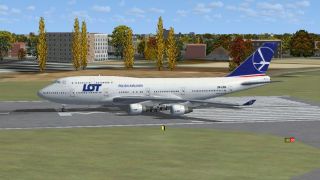 Screenshot 1 — LOT Polish Airlines Boeing 747-400