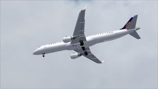 Screenshot 15 — Embraer E-Jets With VC Pack
