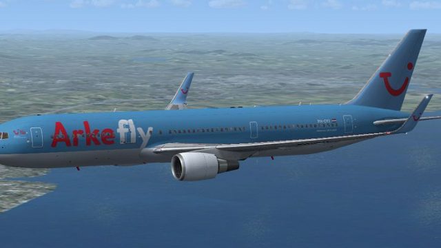 Screenshot 1 — Arkefly Boeing 767-304/ER